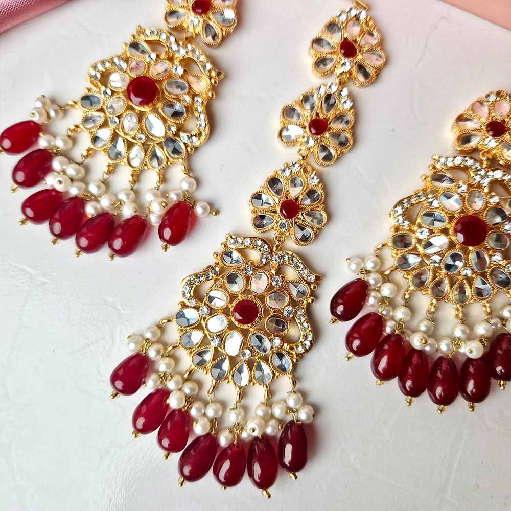 Kiran Earrings and Teeka Set