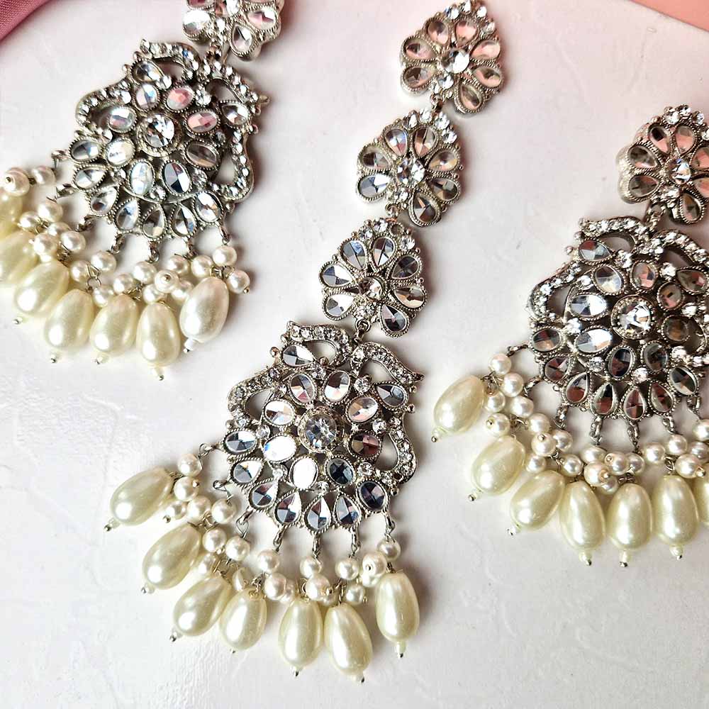 Kiran Earrings and Teeka Set Silver