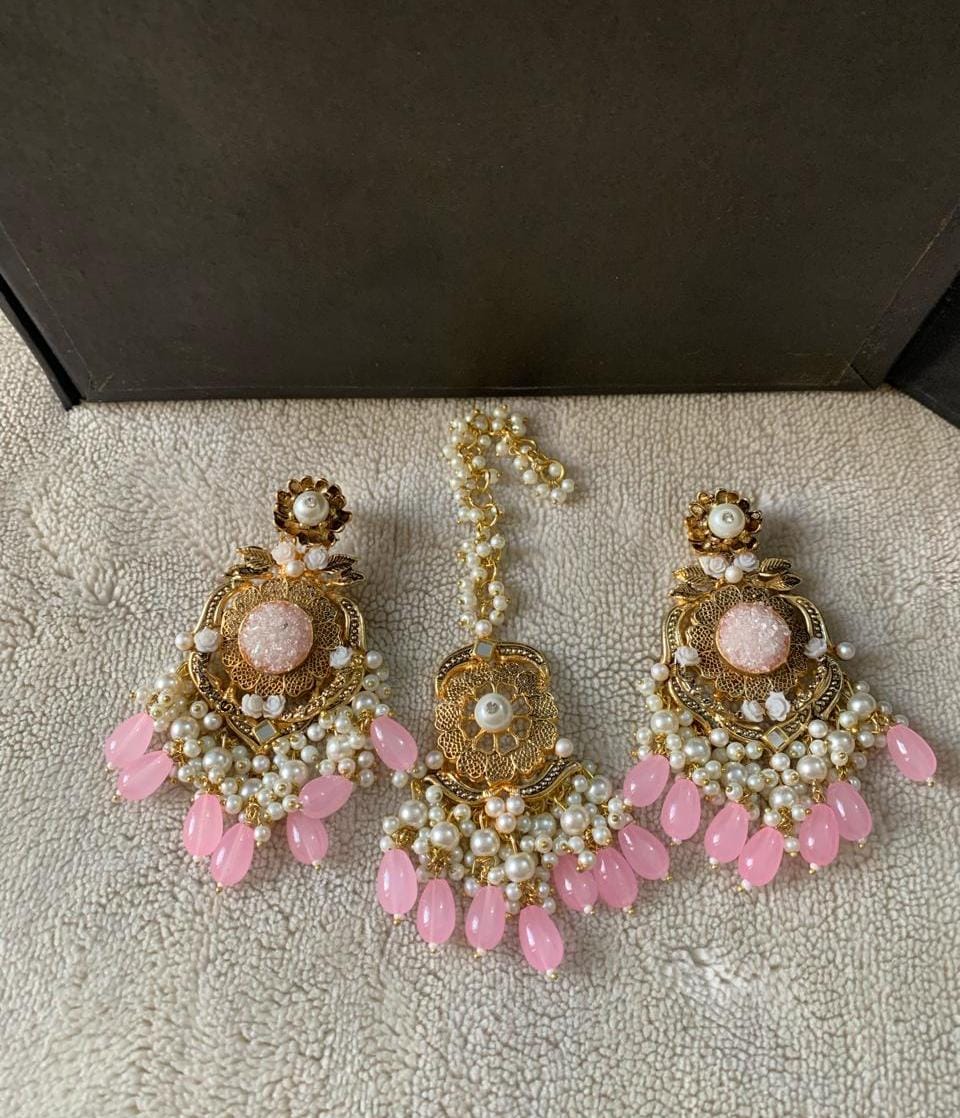 INDIAN STYLISH EARING + BINDIYA