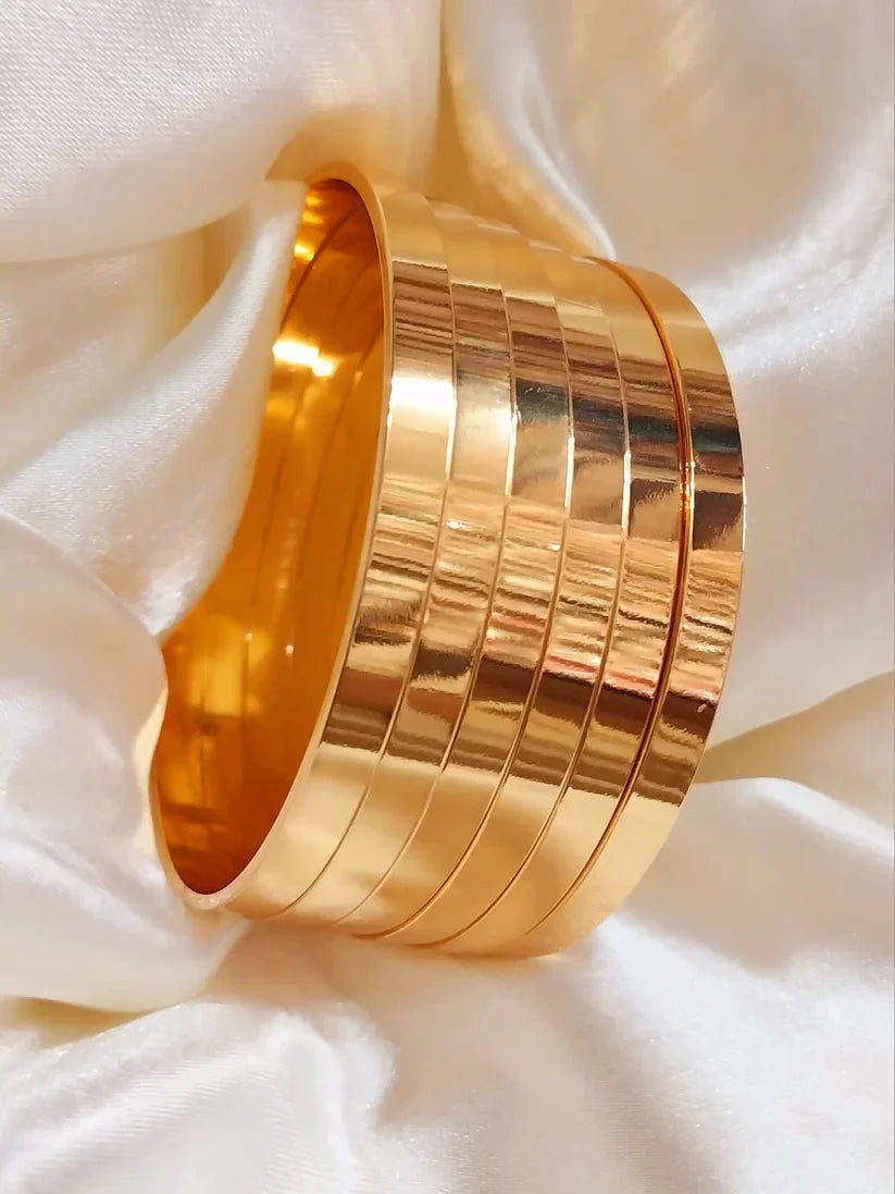 4 PCS GOLD PLATED BANGLES