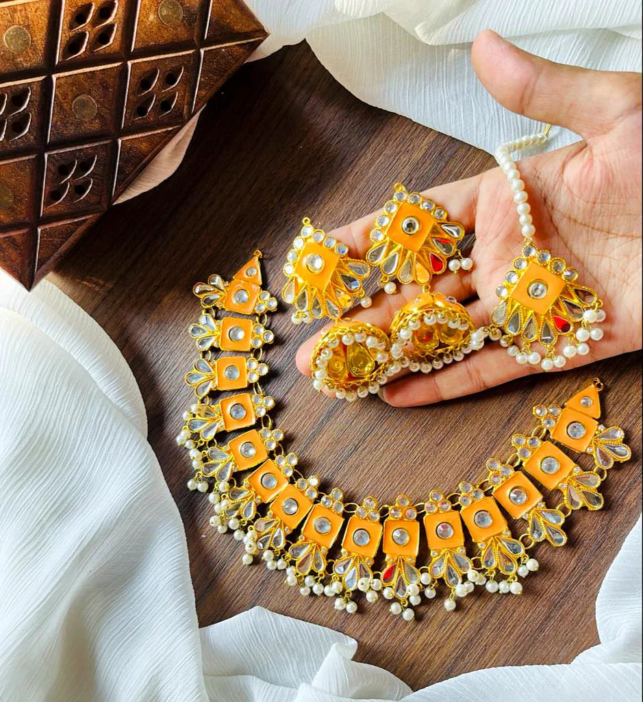 KUNDAN SET