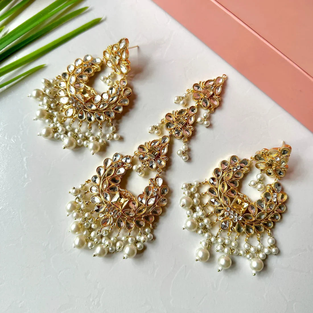 Ishaal Earring/Teeka Set